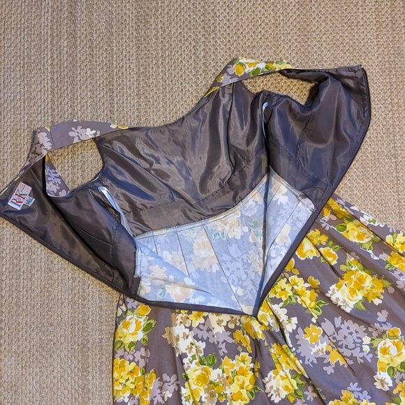 R&K yellow and grey floral sundress, size 6 - Picture 8 of 12